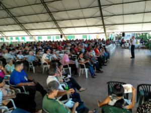 Dom Pedro Conti fala aos participantes da XXIII Assembleia Diocesana em momento de oração - (Foto: Oscar Filho / Pascom Macapá)